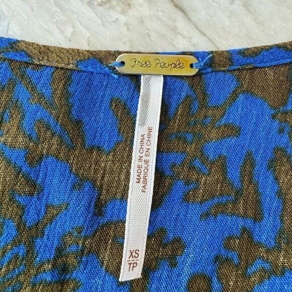 Free People Resort Romper in Electric Blue Floral Long Sleeve Blouson Size XS - Picture 6 of 10